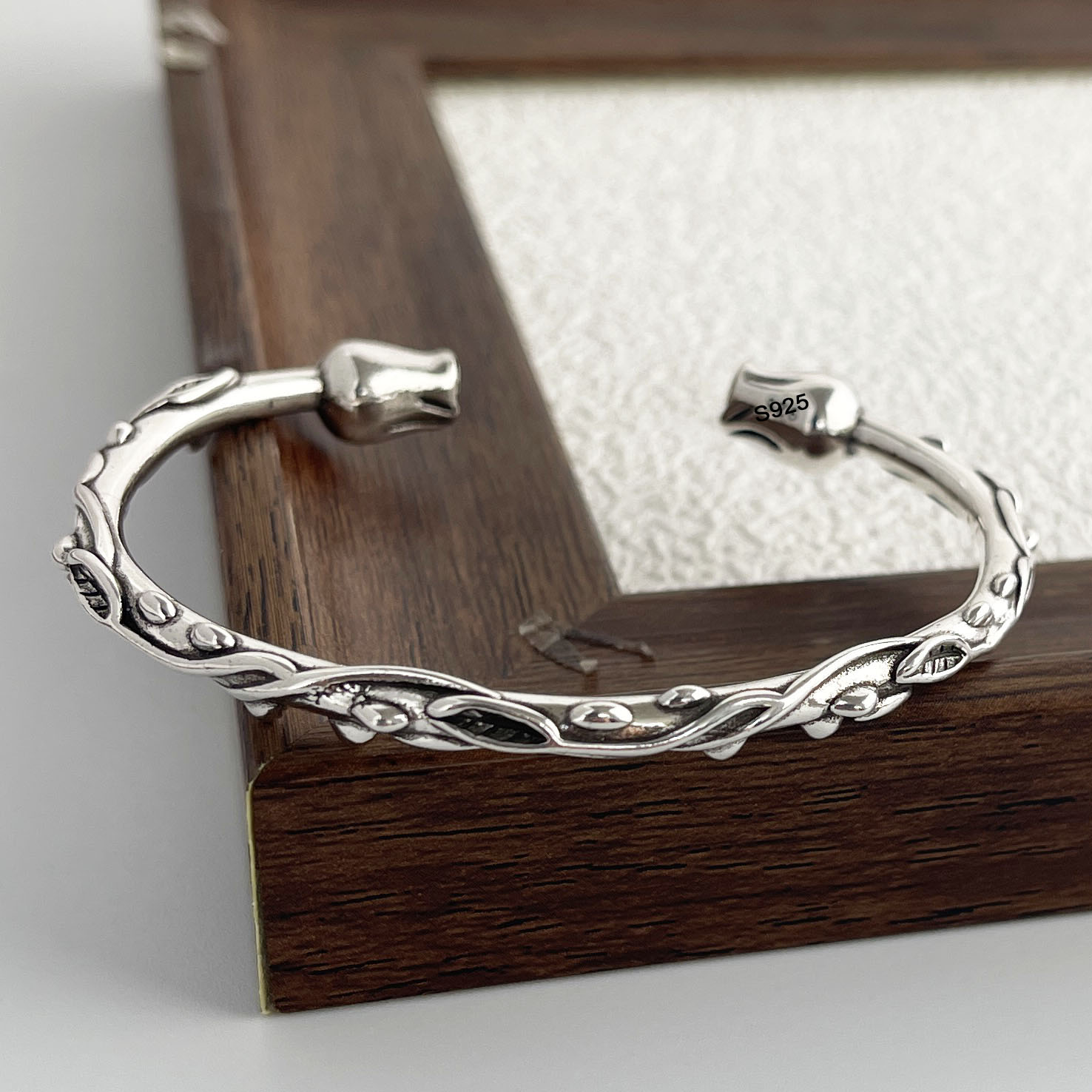 Men'S Accessories Trending - สร้อยข้อมือเงินแท้ 925 สําหรับผู้หญิงผู้ชาย String อุปกรณ์เสริมแนวโน้มรูปแบบวินเทจจี้เครื่องประดับของขวัญ