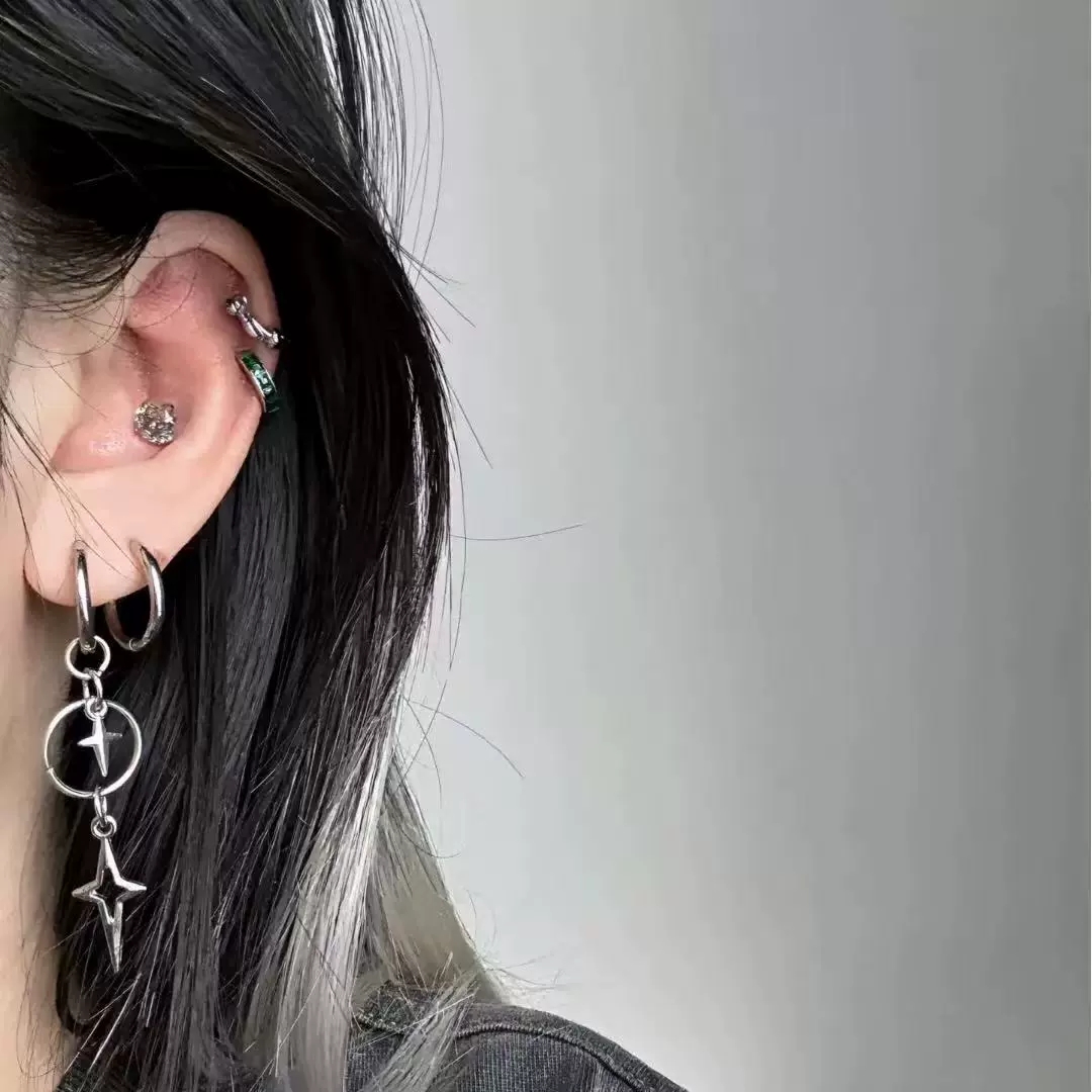 ต่างหูจี้รูปดาวกางเขนสไตล์พังก - Men'S Accessories In The 90S บทวิจารณ์และราคา