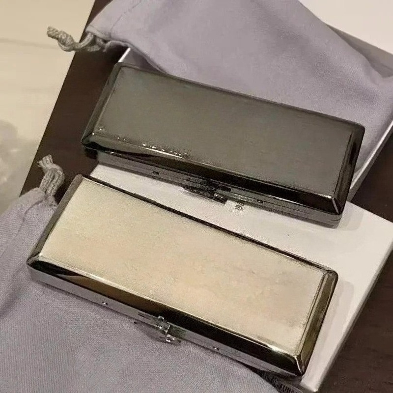 กล่องบุหรี่โลหะผสมแบบพกพา ดีไซ - Men Accessories Gift Box บทวิจารณ์และราคา