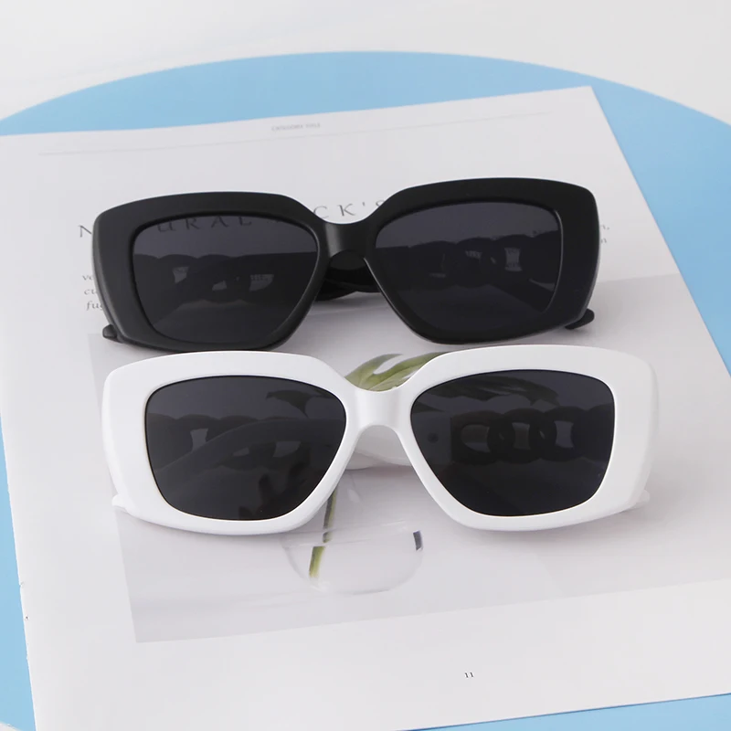 อินเทรนด์สีน้ําตาล Hollow Out  - Men'S Accessories In The 90S บทวิจารณ์และราคา