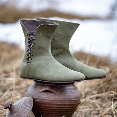 รองเท้าหนังยุคกลางสำหรับผู้ชาย - Medieval Men'S Accessories บทวิจารณ์และราคา
