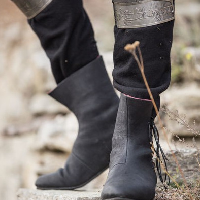 รองเท้าหนังยุคกลางสำหรับผู้ชาย - Medieval Men'S Accessories บทวิจารณ์และราคา