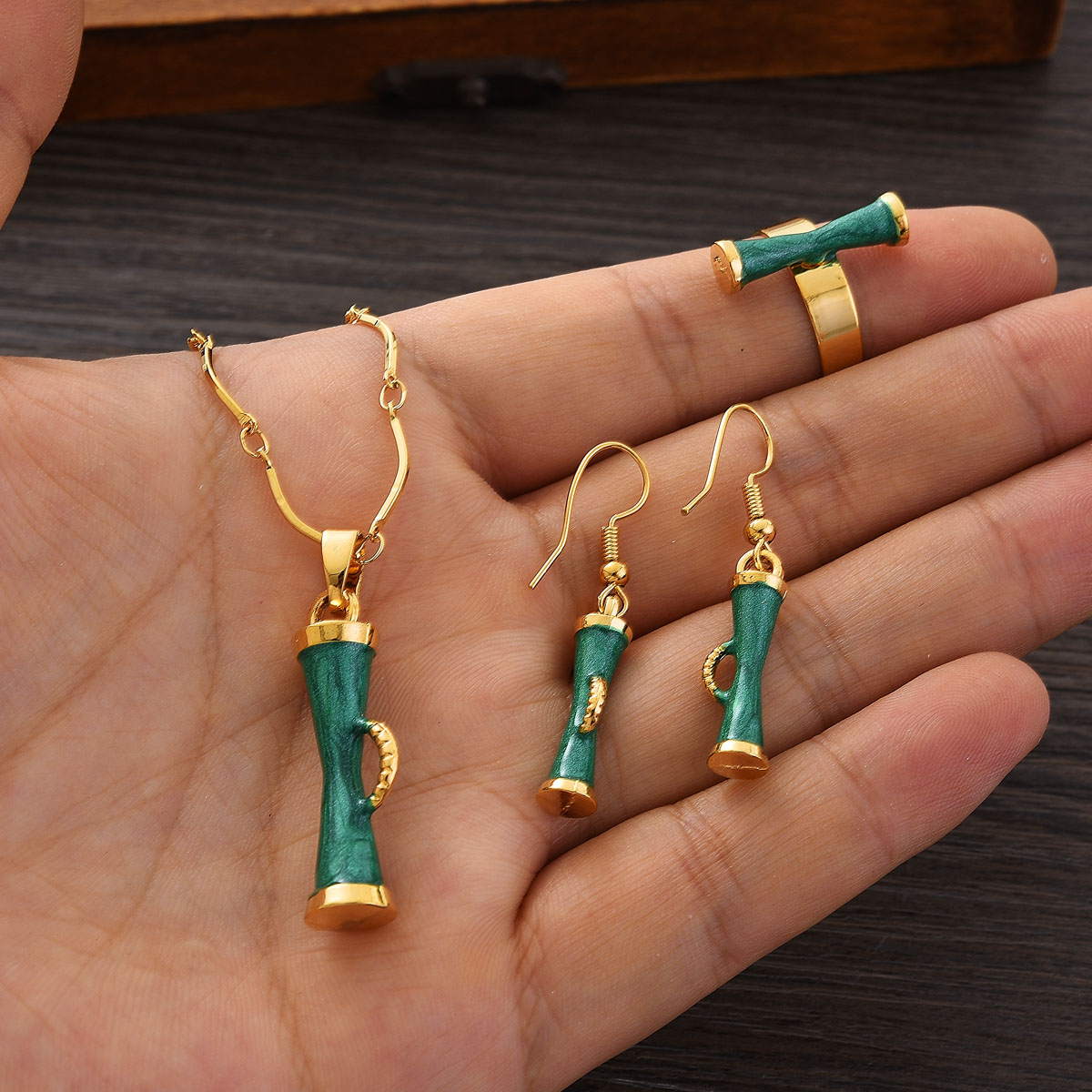 แฟชั่น PNG สีทองชุดเครื่องประด - Men Accessories India บทวิจารณ์และราคา